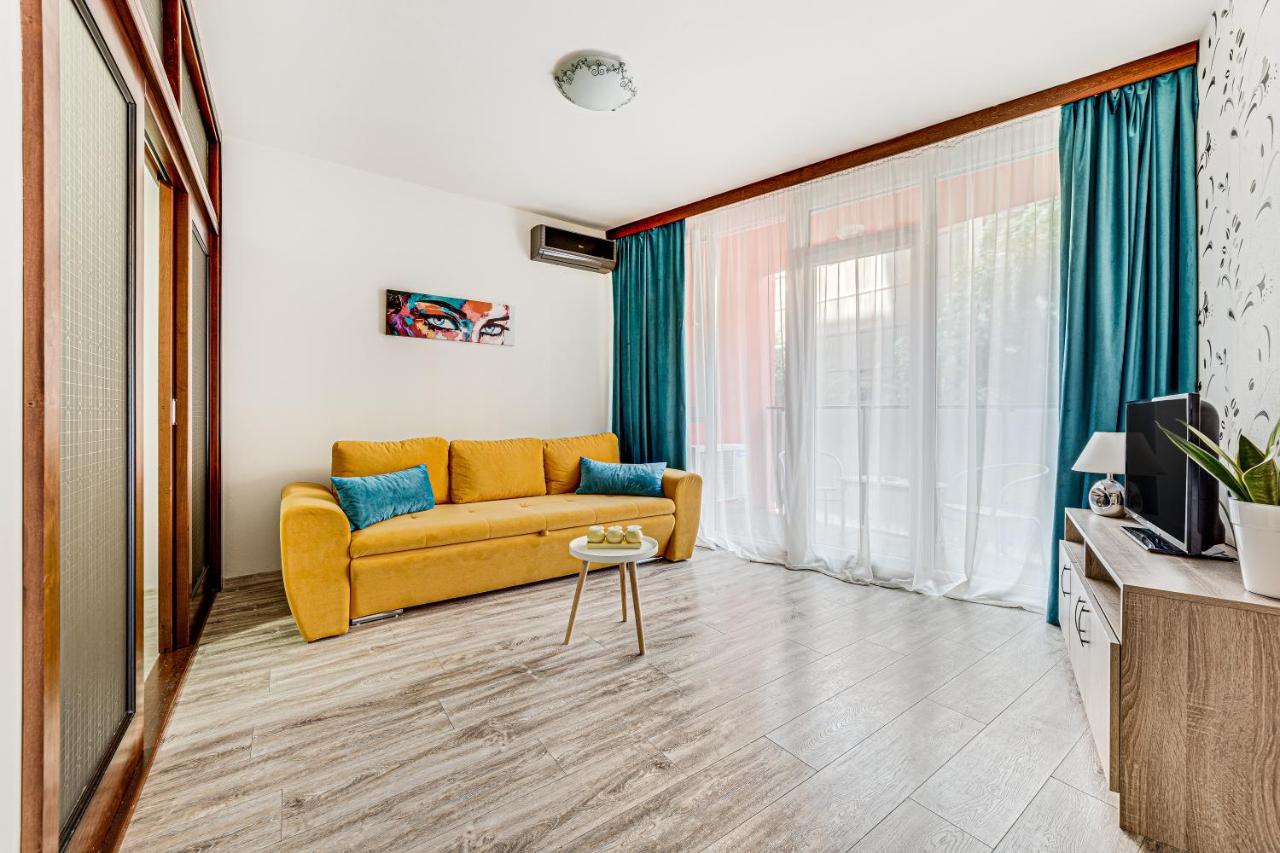 Ari Blue Apartment Ared In Kaufland Complex Arad Ngoại thất bức ảnh