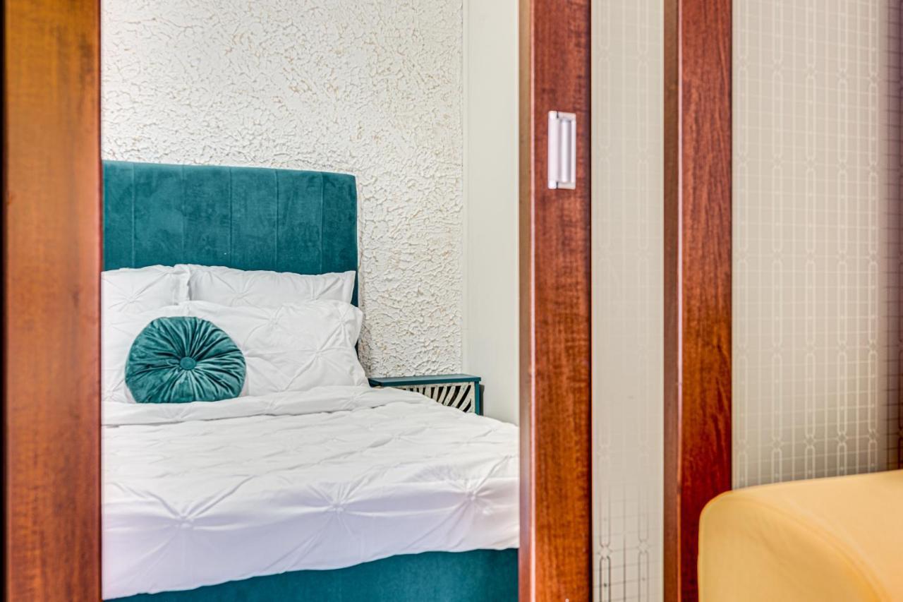 Ari Blue Apartment Ared In Kaufland Complex Arad Ngoại thất bức ảnh